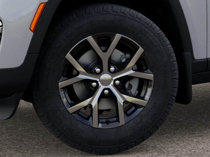 2025 Jeep Grand Cherokee Limited photo 2