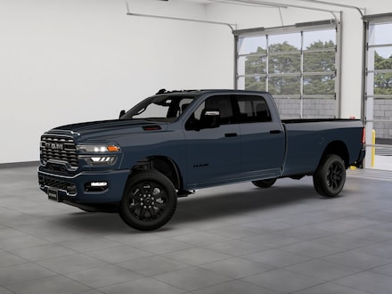 2026 Ram 3500 BIG HORN CREW CAB 4X4 8' BOX Pickup