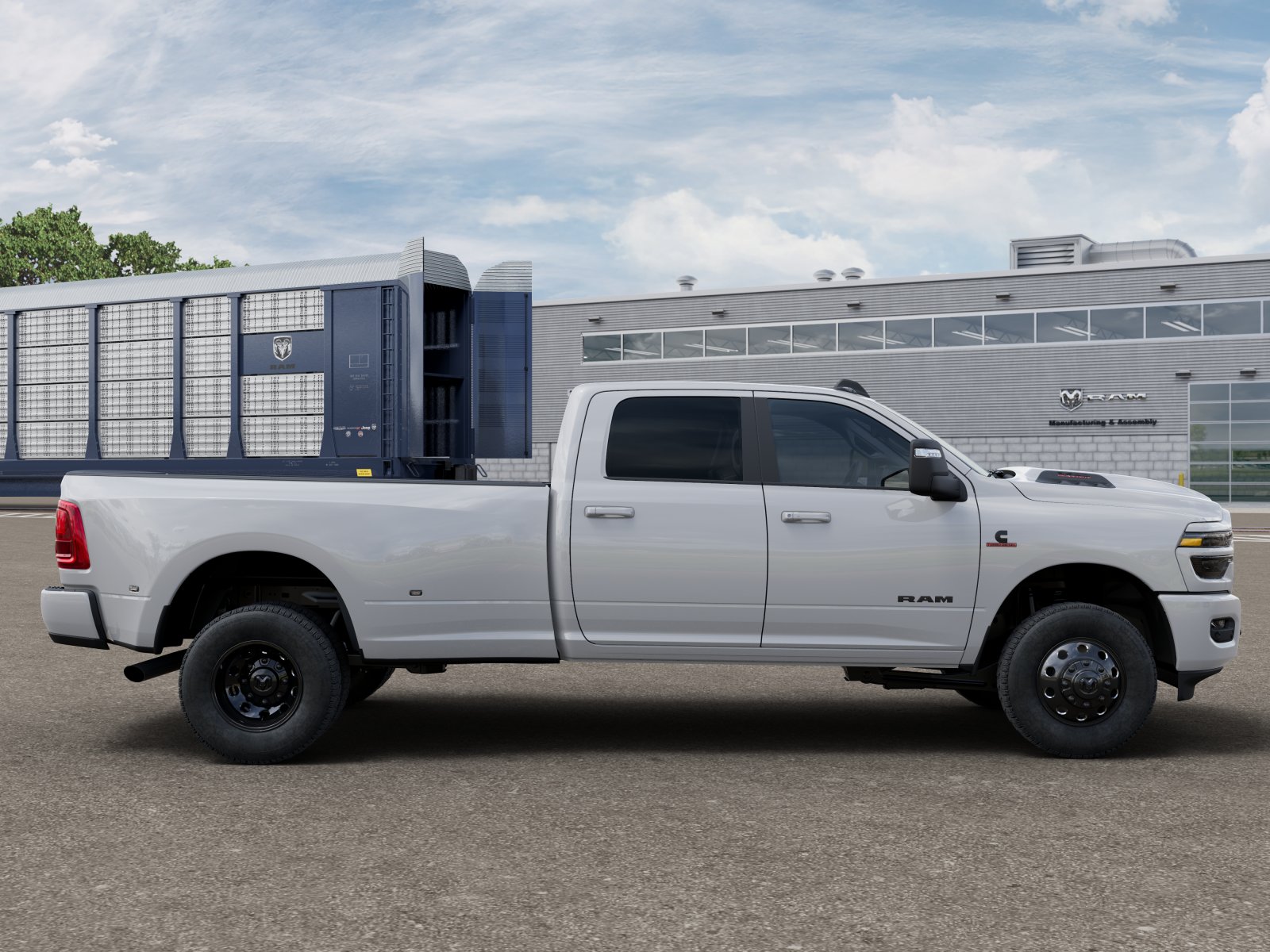 2025 RAM 3500 Laramie - Photo 34