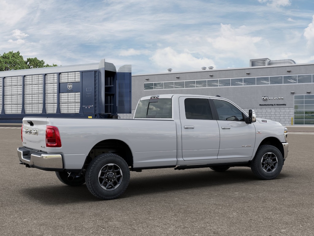 New 2026 Ram 2500 LARAMIE CREW CAB 4X4 8' BOX Pickup