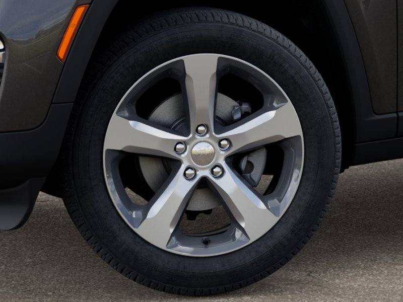 2025 Jeep Grand Cherokee Limited Sport photo 3