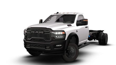 2026 Ram 5500 Chassis Cab TRADESMAN  REGULAR  4X2 120' CA Pickup