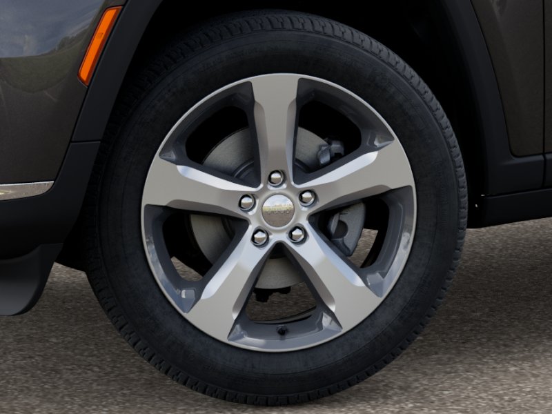 2025 Jeep Grand Cherokee Limited photo 2