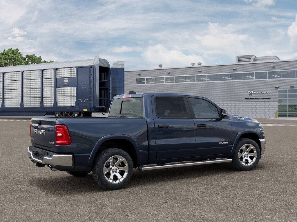 New 2026 Ram 1500 BIG HORN CREW CAB 4X4 5'7 BOX Pickup