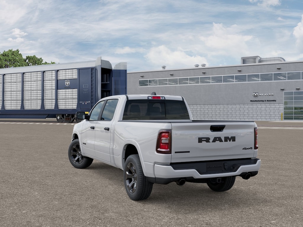 New 2026 Ram 1500 BIG HORN CREW CAB 4X4 6'4 BOX Pickup