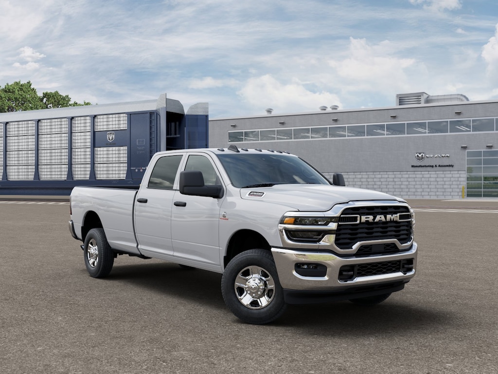 New 2026 Ram 2500 TRADESMAN CREW CAB 4X4 8' BOX Pickup