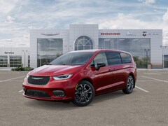 2026 Chrysler Pacifica SELECT AWD Passenger Van