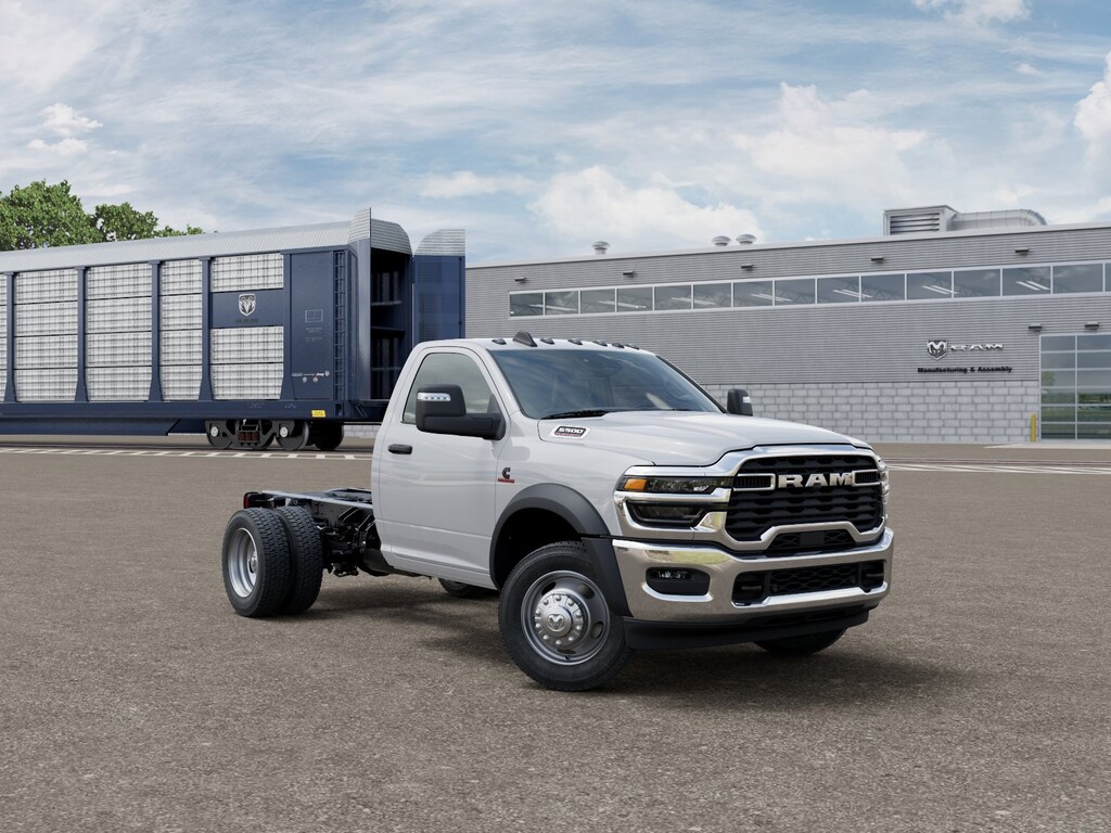 New 2026 Ram 5500 Tradesman/Big Horn Pickup