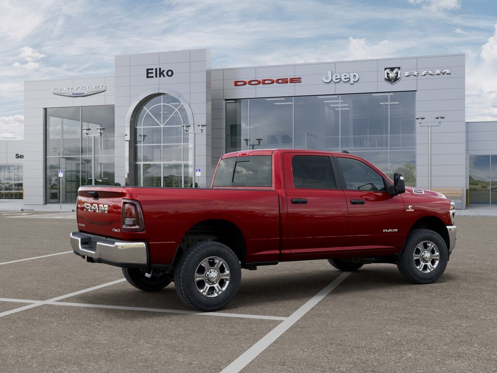 New 2025 Ram 2500 BIG HORN CREW CAB 4X4 6'4 BOX Pickup