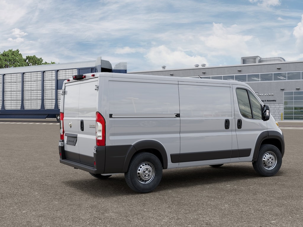 New 2026 Ram ProMaster PROMASTER 1500 TRADESMAN CARGO VAN LOW ROOF 136' W Cargo Van