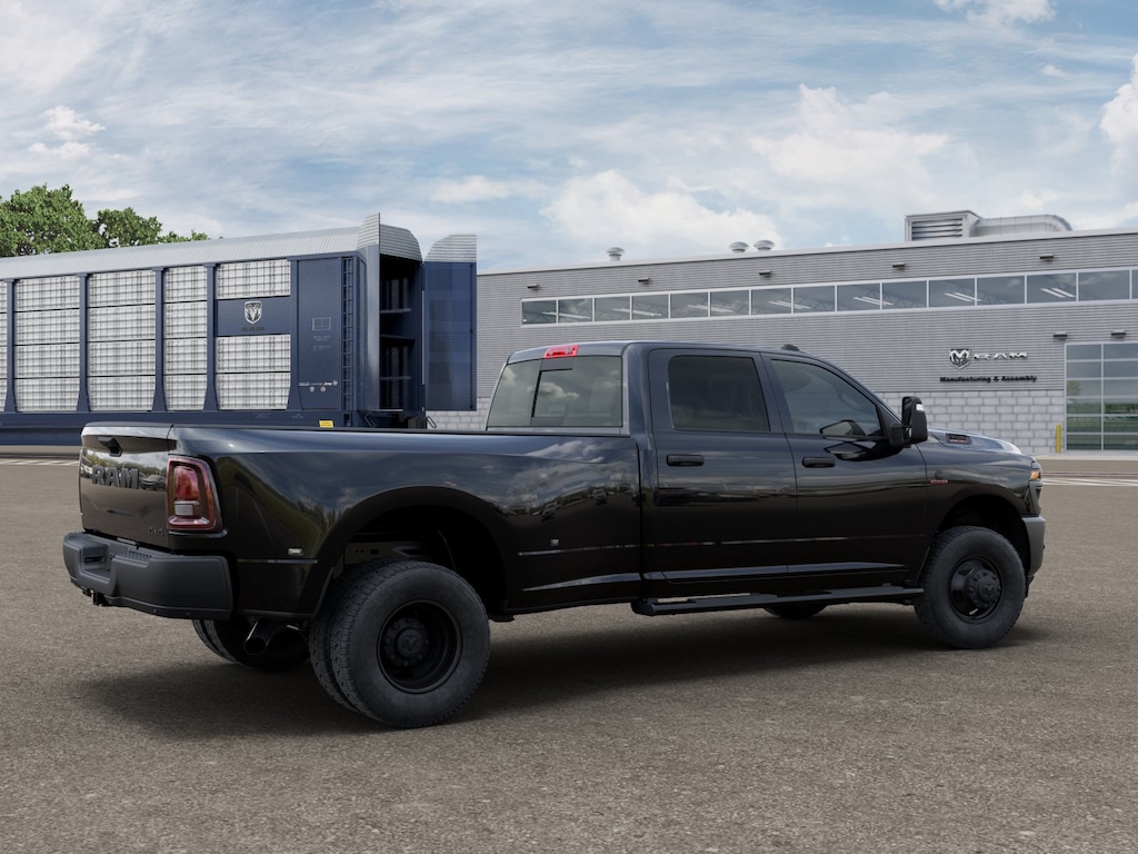New 2026 Ram 3500 TRADESMAN CREW CAB 4X4 8' BOX Pickup