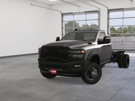 2025 Ram 5500 Chassis Cab TRADESMAN  REGULAR  4X2 84' CA Pickup