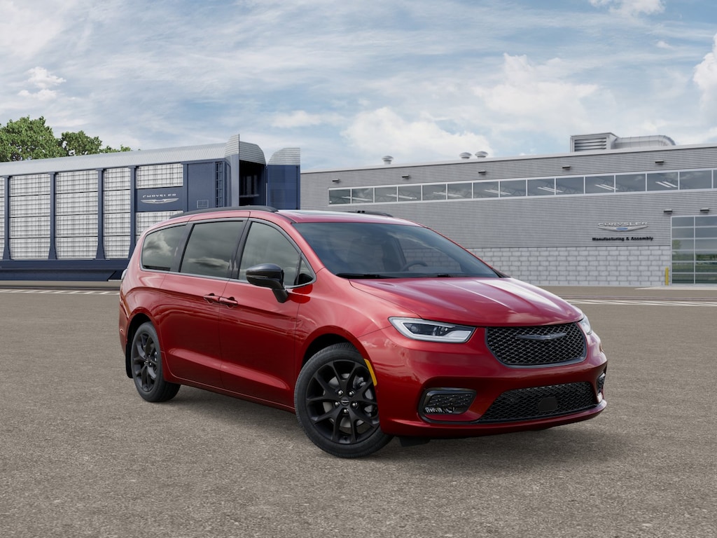 New 2026 Chrysler Pacifica LIMITED AWD Passenger Van