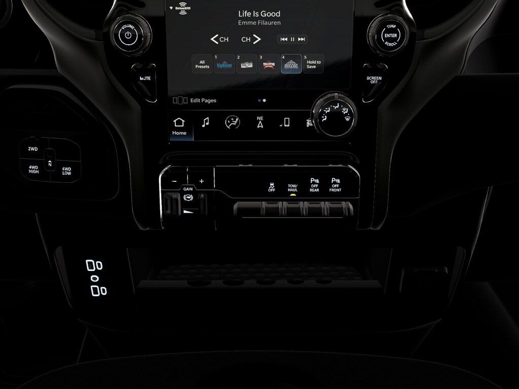 New 2026 Ram 2500 TRADESMAN CREW CAB 4X4 6'4 BOX Pickup