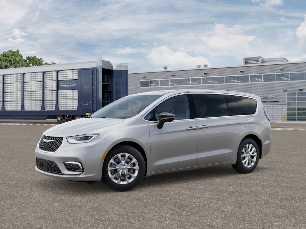 2026 Chrysler Pacifica photo 2