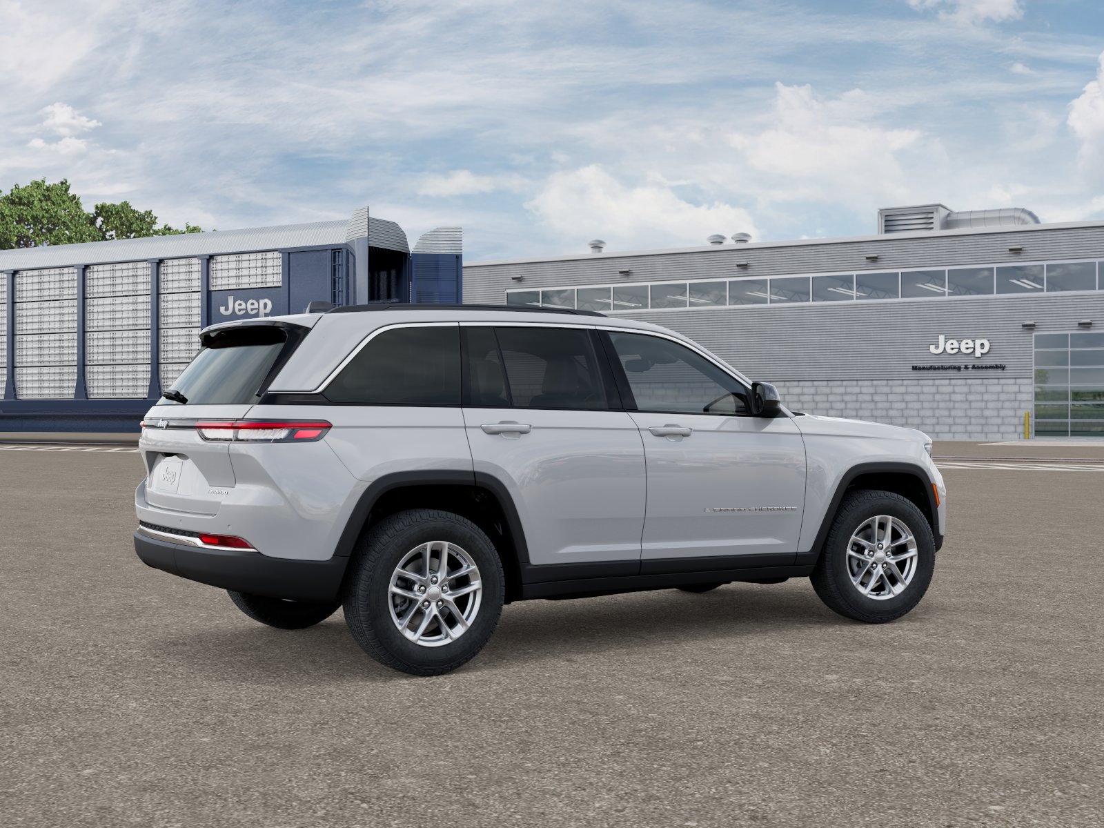 2025 Jeep Grand Cherokee Laredo photo 2