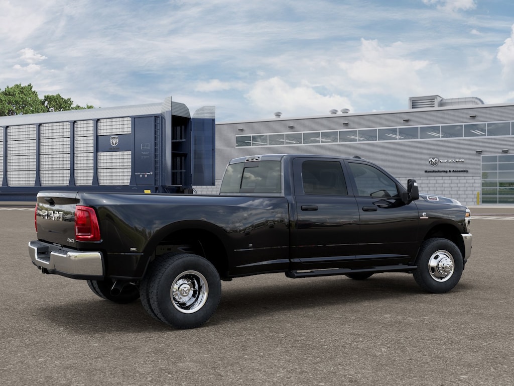 New 2026 Ram 3500 TRADESMAN CREW CAB 4X4 8' BOX Pickup