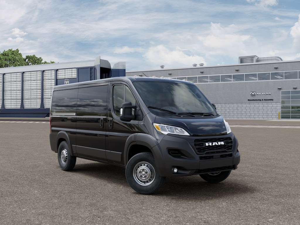 New 2026 Ram ProMaster PROMASTER 1500 TRADESMAN CARGO VAN LOW ROOF 136' W Cargo Van