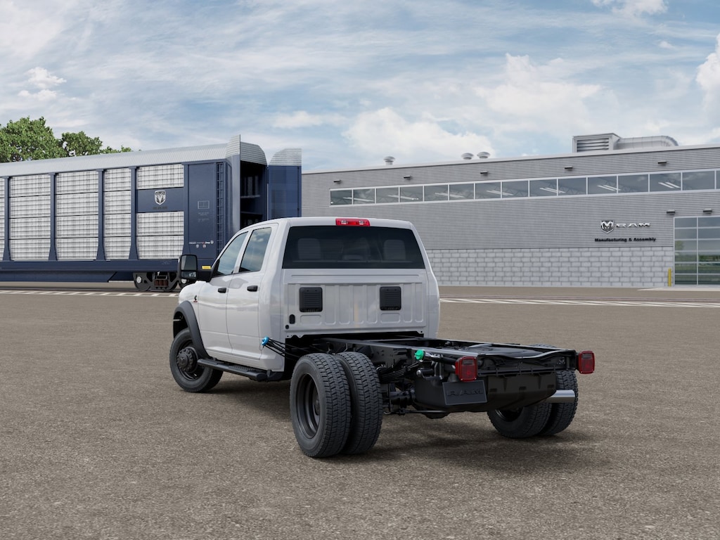 New 2026 Ram 5500 Chassis Cab Tradesman/Big Horn Pickup