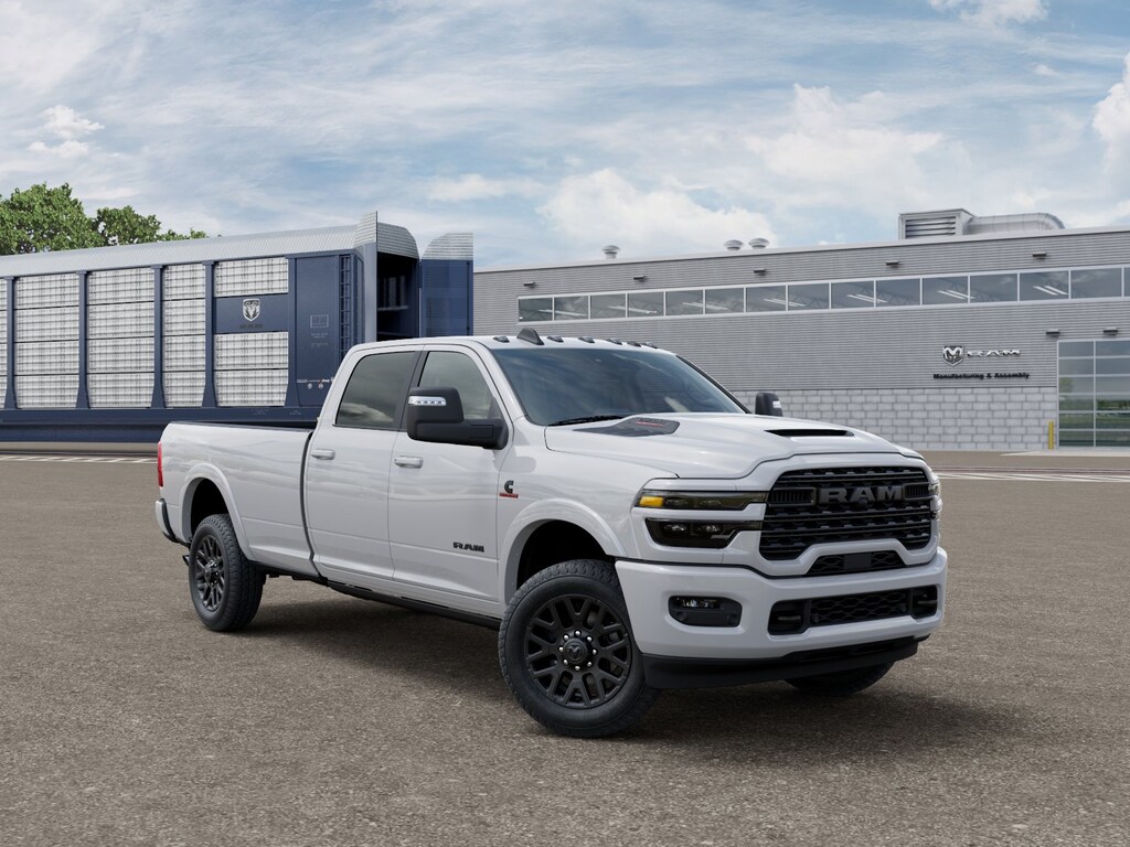 New 2026 Ram 3500 LIMITED CREW CAB 4X4 8' BOX Pickup