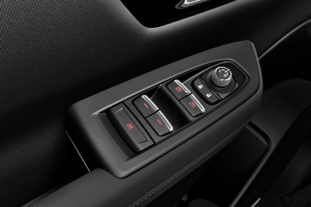 2025 Subaru Forester Limited - Photo 23