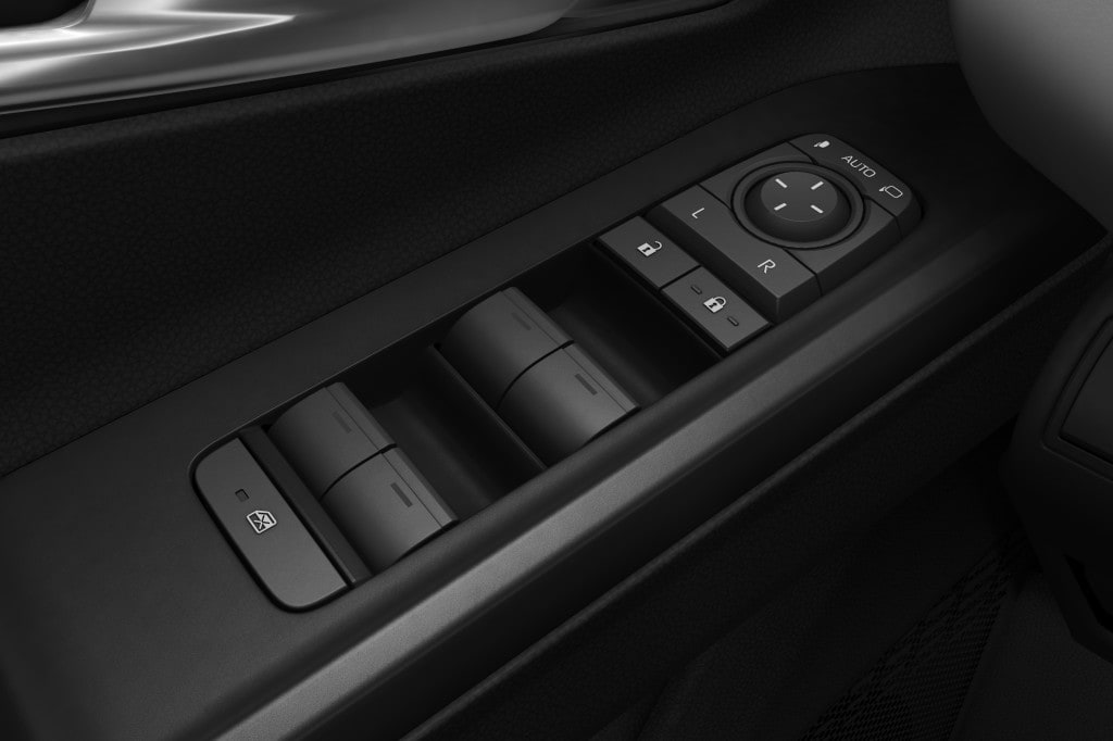 2026 Subaru Solterra Premium - Photo 31