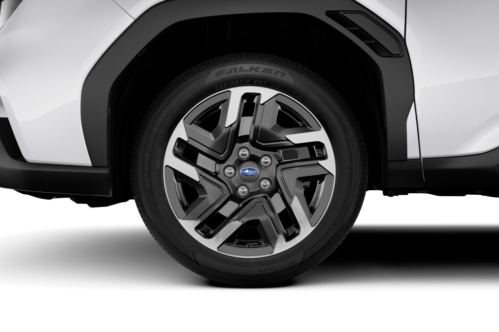 2025 Subaru Forester Limited - Photo 15