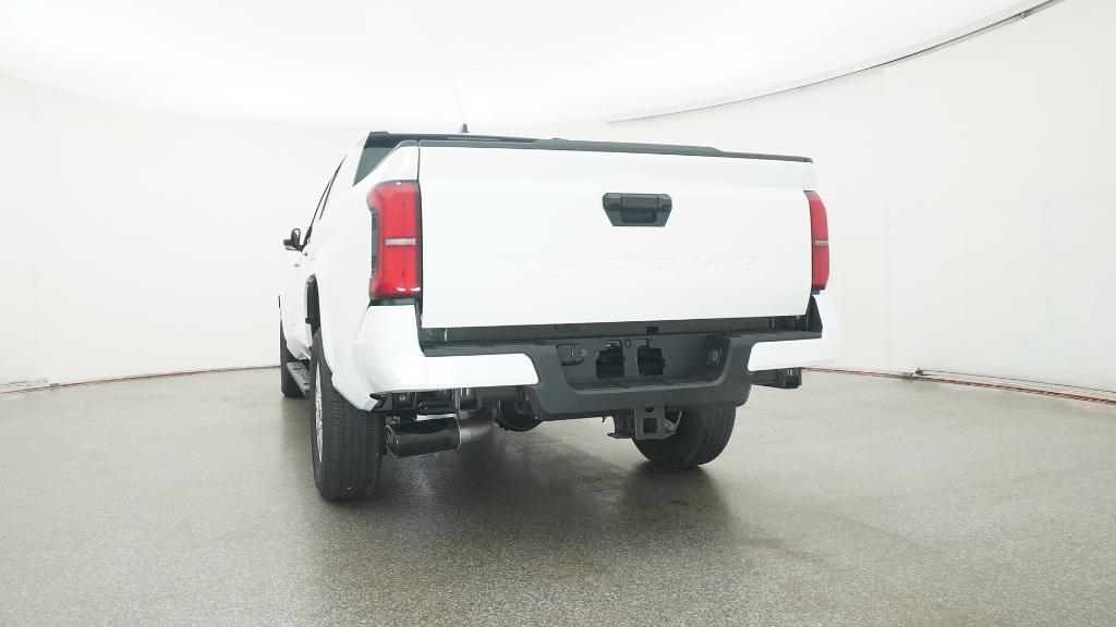 2025 Toyota Tacoma SR5 photo 14