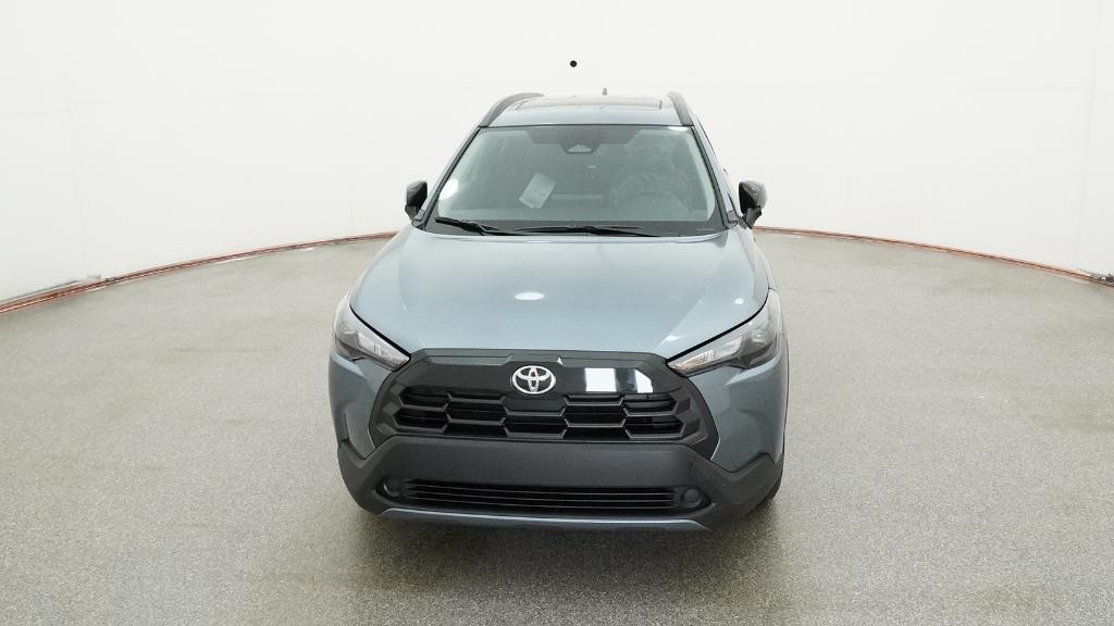 2026 Toyota Corolla Cross LE photo 4