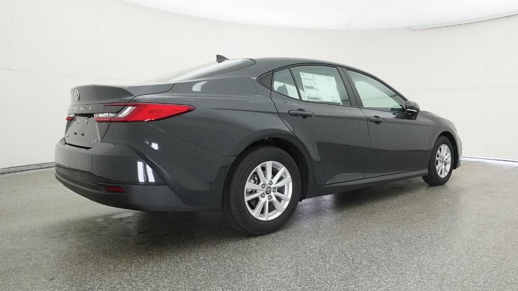 2026 Toyota Camry LE photo 2