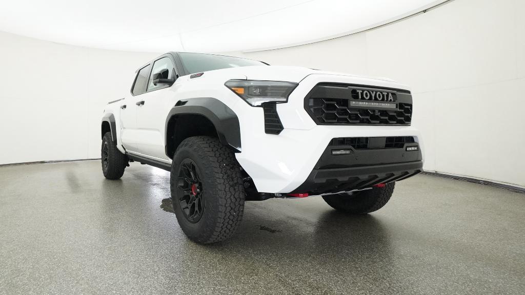 2025 Toyota Tacoma TRD Pro - Photo 6