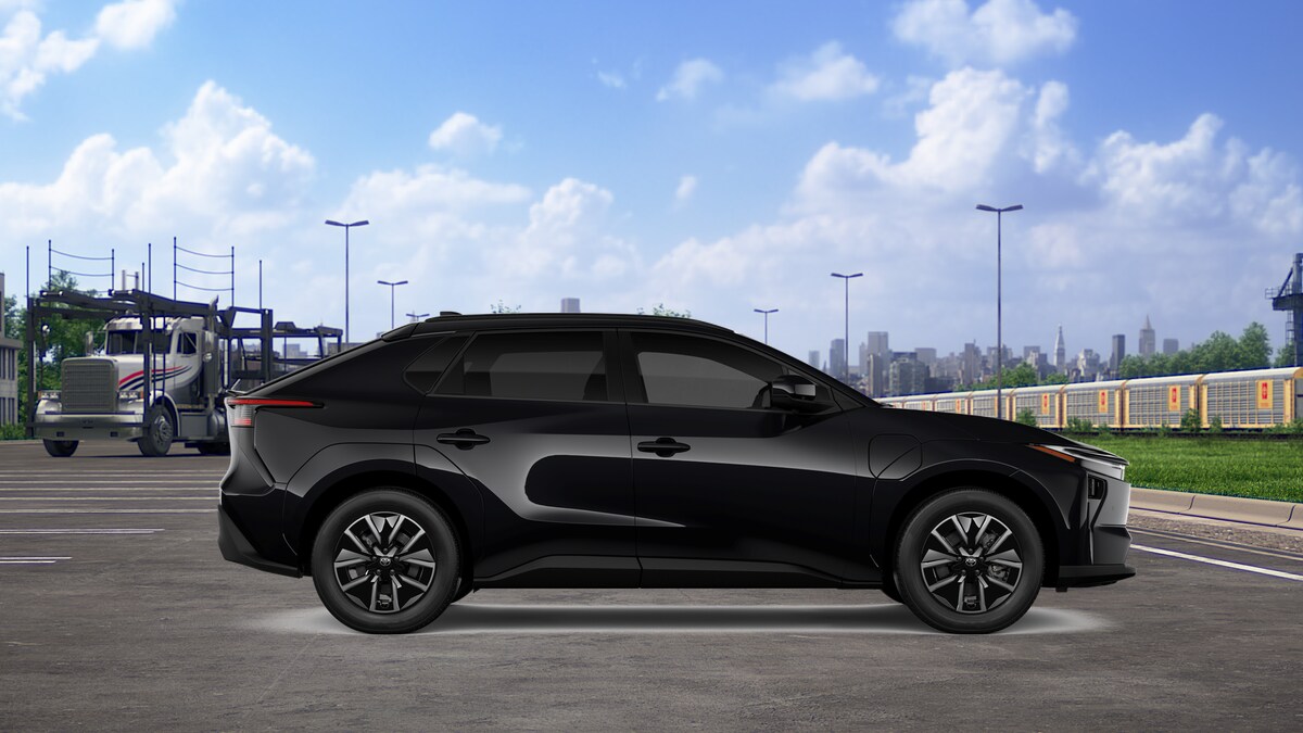 2026 Toyota bZ XLE - Photo 12