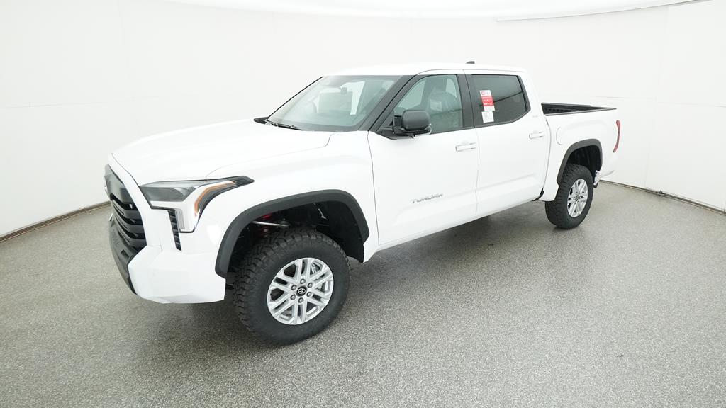 2025 Toyota Tundra SR5 CREWMAX 5.5 