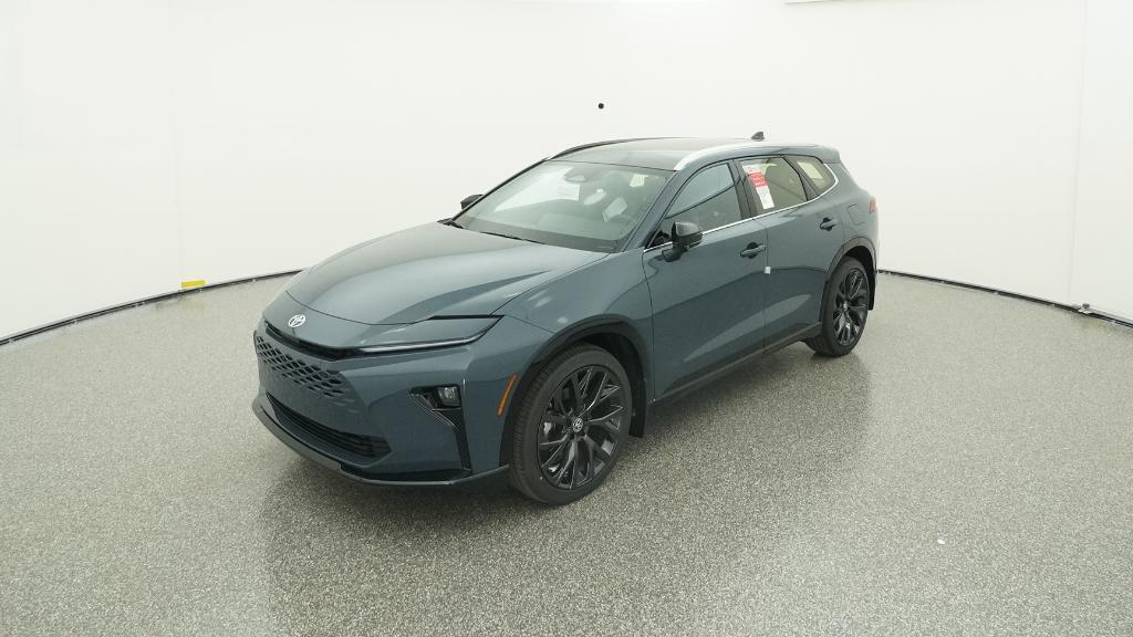 2025 Toyota Crown Signia Limited's photo