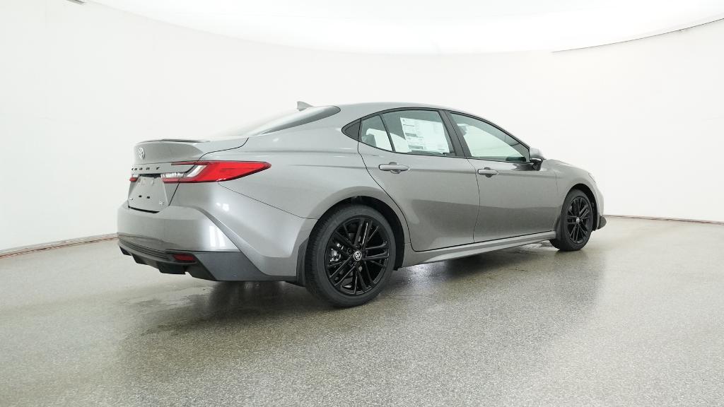 2026 Toyota Camry SE photo 2