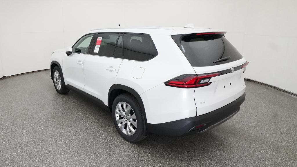 2026 Toyota Grand Highlander Limited photo 4