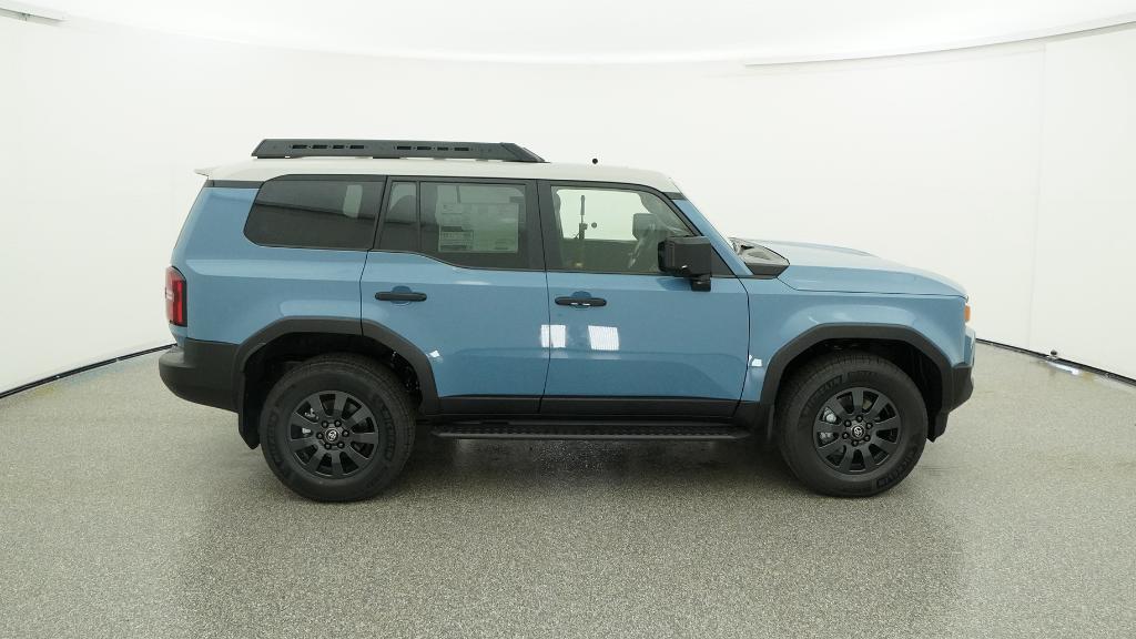 2026 Toyota Land Cruiser photo 3