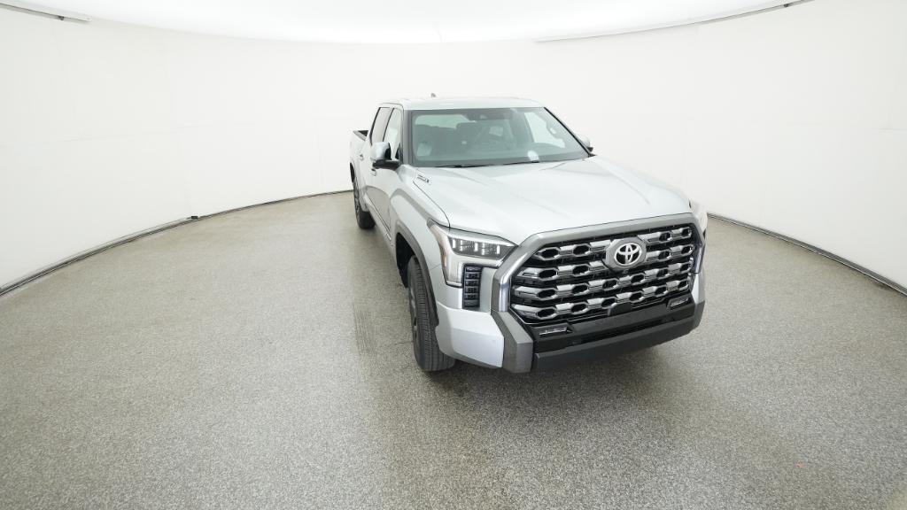 2025 Toyota Tundra Platinum - Photo 13