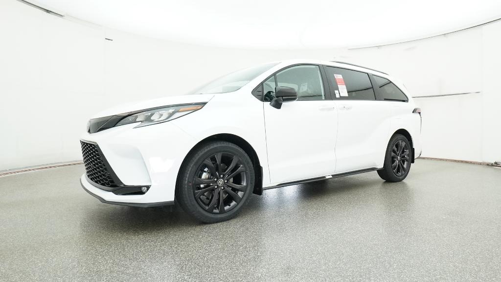 New 2025 Toyota Sienna XSE 7 PASSENGER