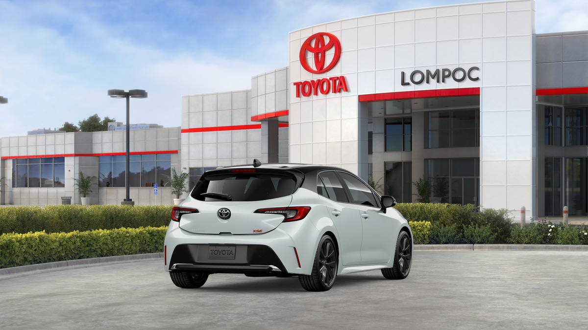 2026 Toyota Corolla Hatchback XSE - Photo 9