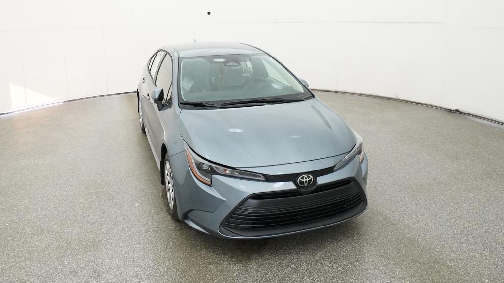 2026 Toyota Corolla LE photo 4