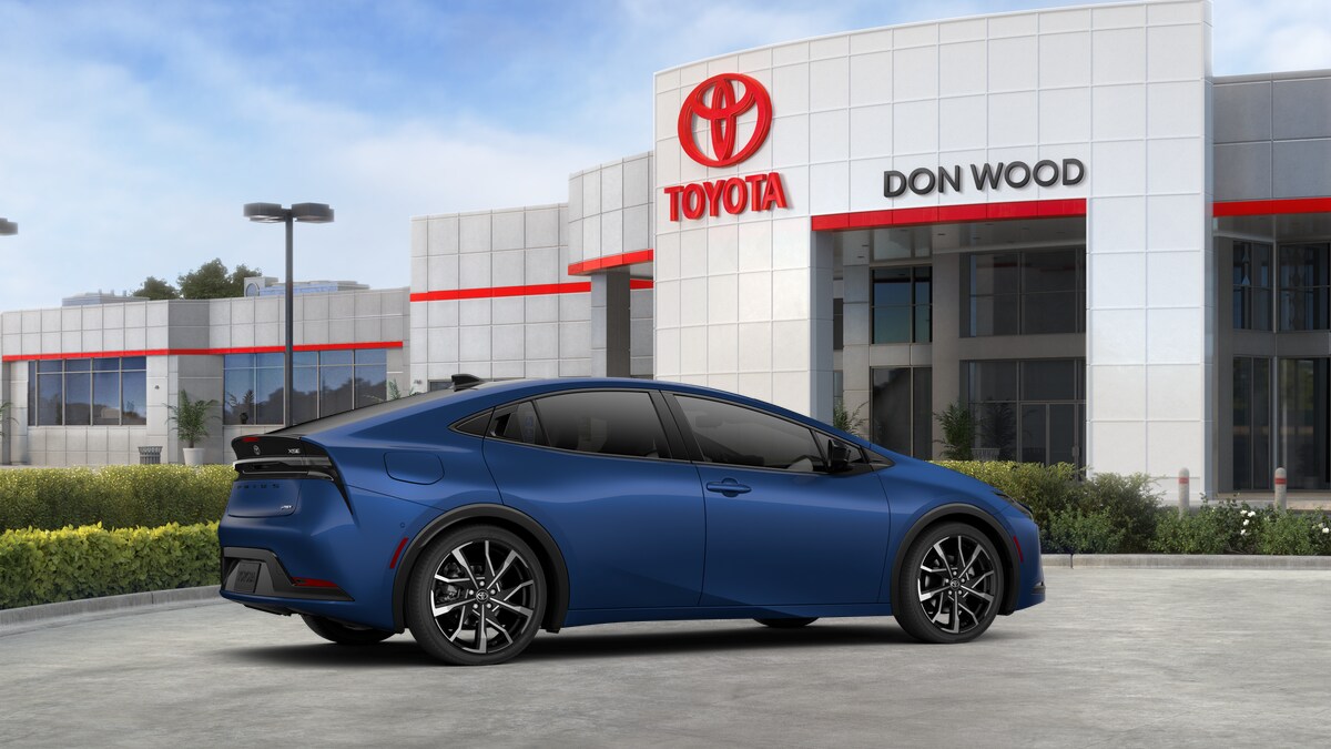 2026 Toyota Prius Plug-in Hybrid XSE Premium photo 9
