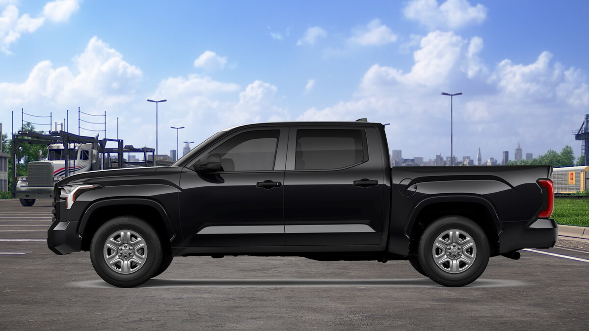 2026 Toyota Tundra SR CrewMax photo 4