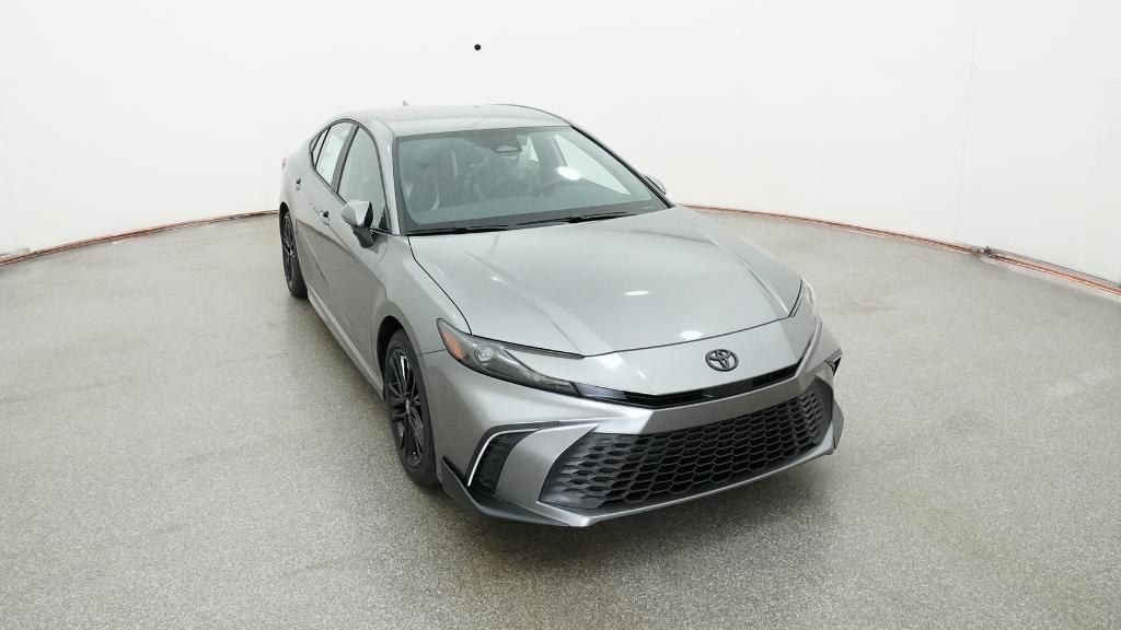 2026 Toyota Camry SE photo 3