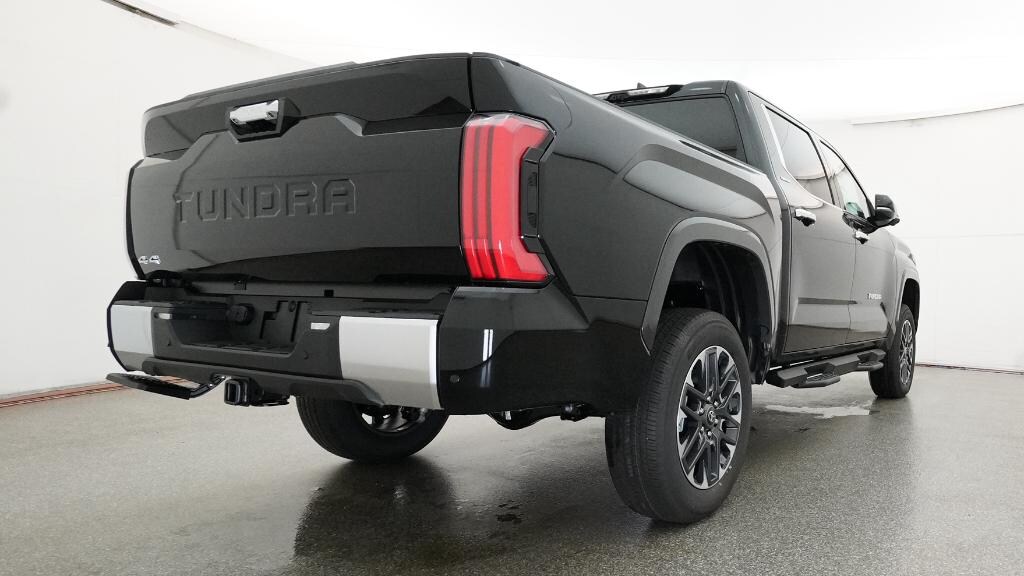 New 2026 Toyota Tundra Limited LIMITED CREWMAX 5.5