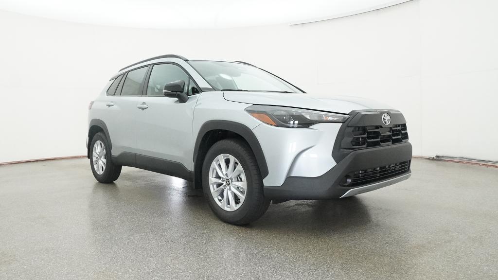 2026 Toyota Corolla Cross LE photo 2