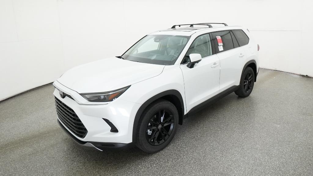 2026 Toyota Grand Highlander Platinum's photo