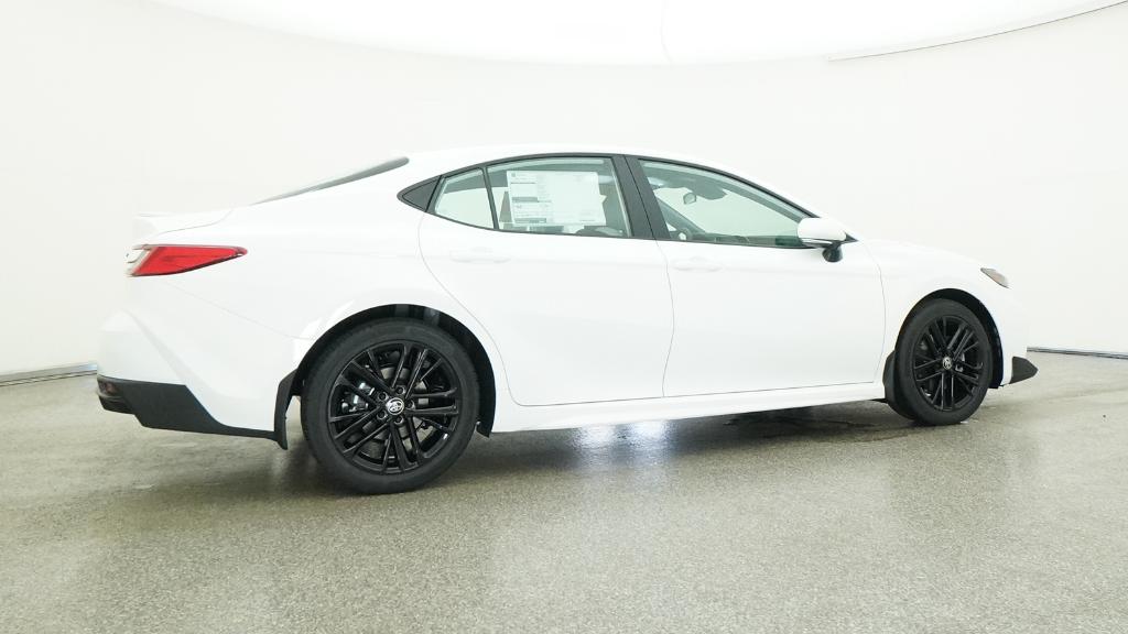 2026 Toyota Camry SE photo 4