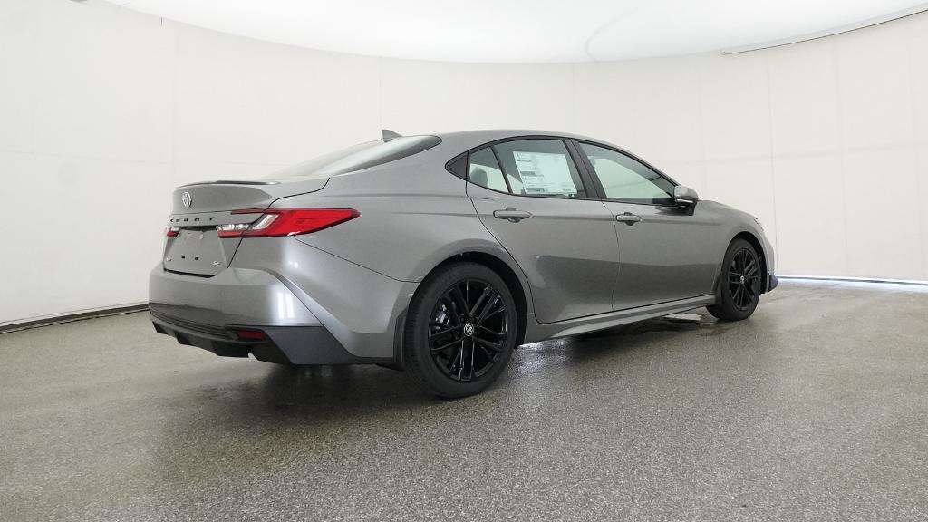 2026 Toyota Camry SE photo 10