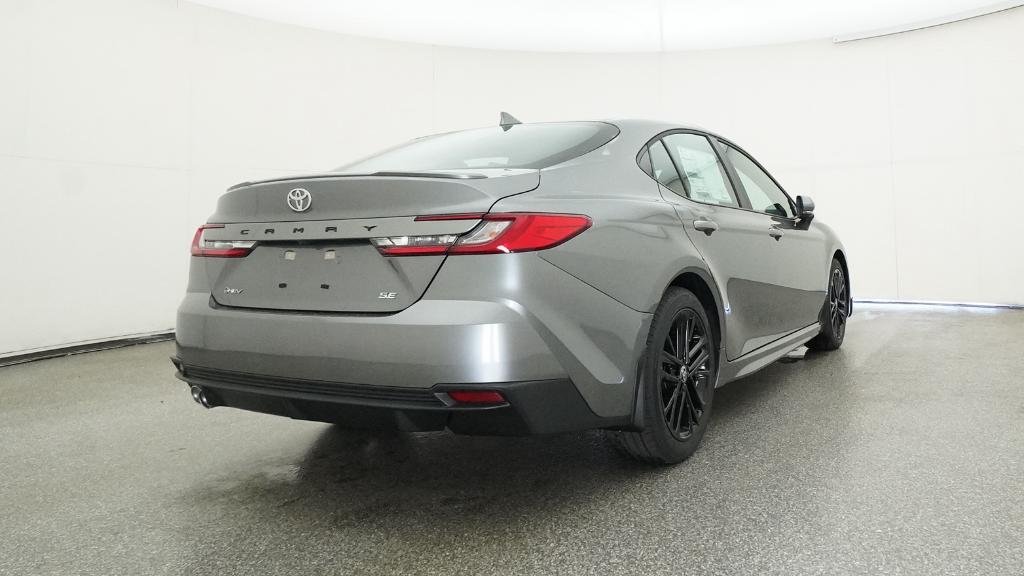 2026 Toyota Camry SE photo 3